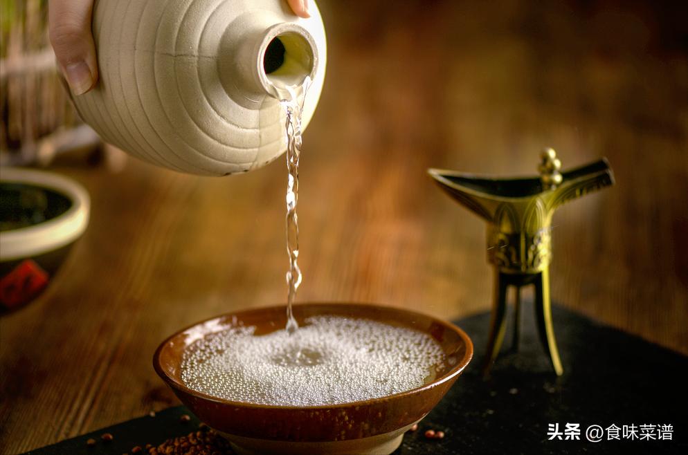 不喝酒的人怎么得体回绝对方敬酒,敬酒别人不喝怎么办