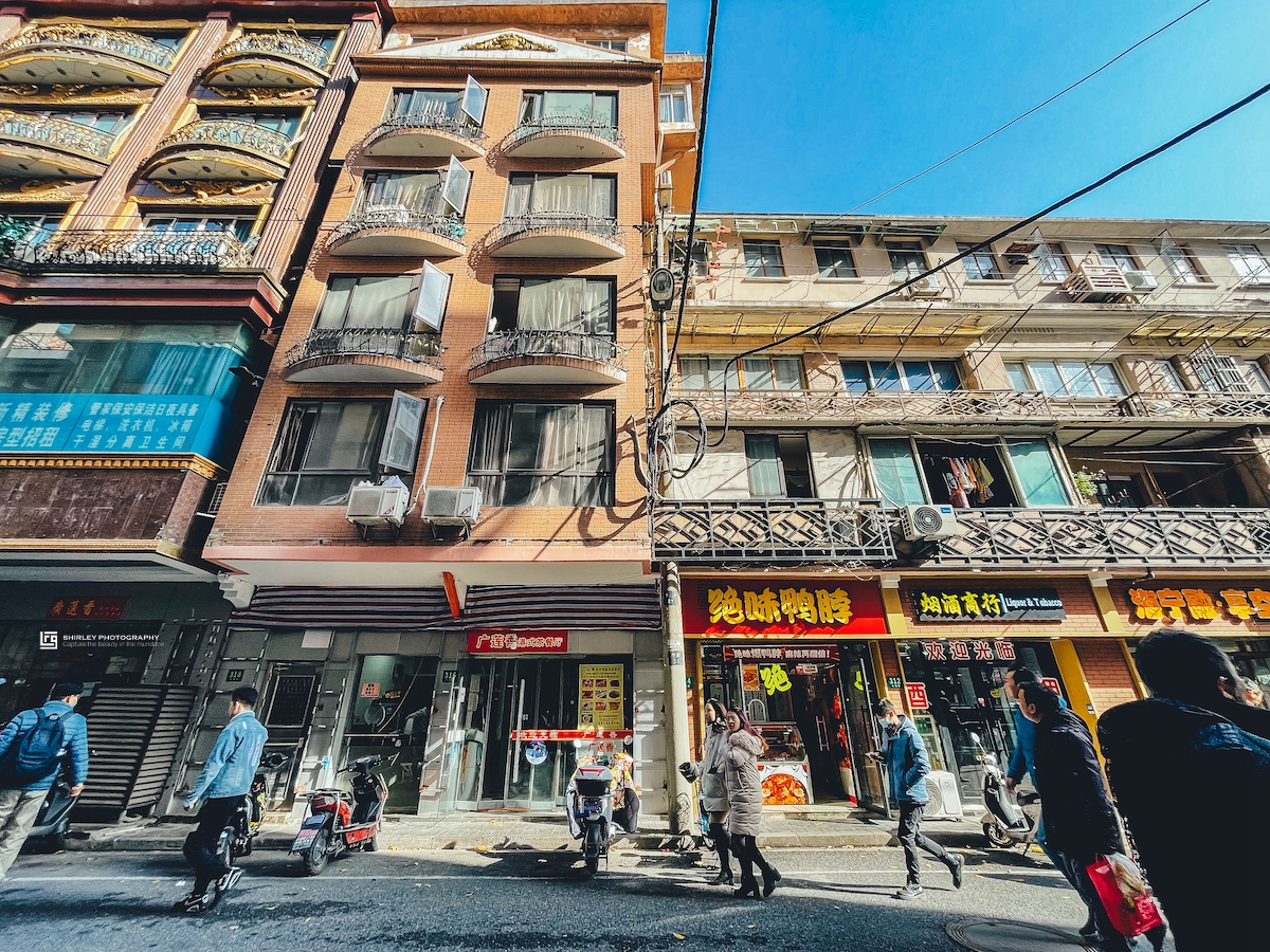 上海好吃到破产的小吃街,曾经繁华的上海街道如今空无一人