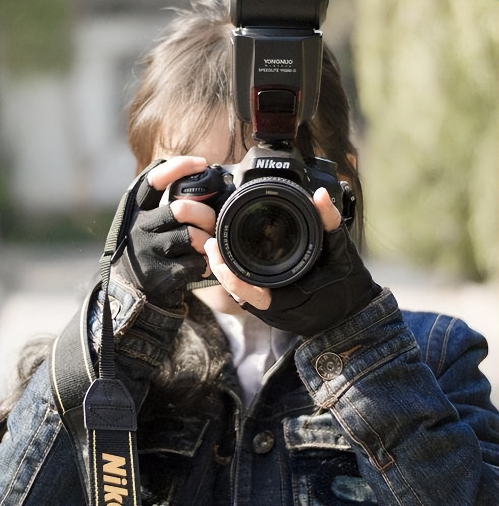 数码相机的基本结构是什么,相机机身结构及各部件作用