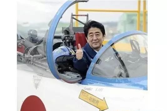 政治牛人安倍的另一面：向妻子“投降”，独宠麻烦夫人