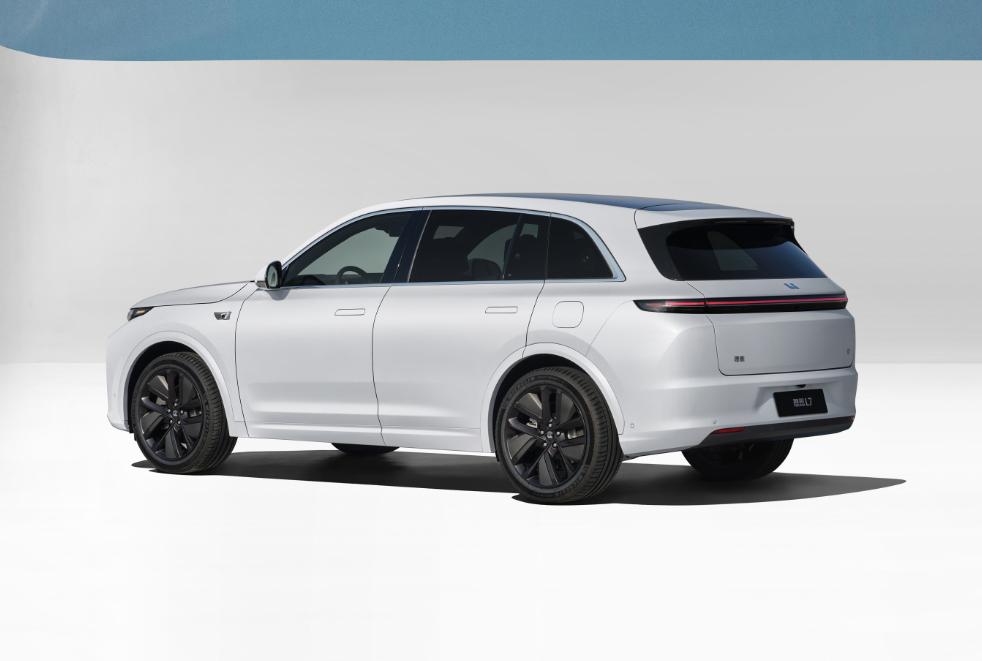 宝马ix3和蔚来ec6哪个更值得入手,宝马x3和蔚来es6怎么选择