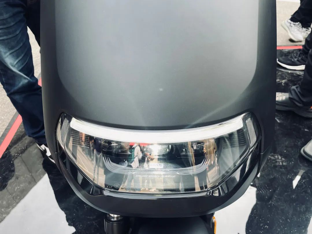 电摩e300p发布,九号电动摩托e300p