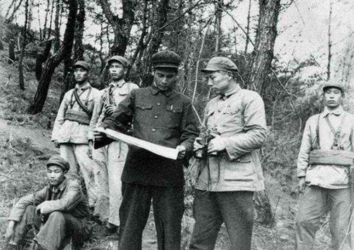 建国后毛主席批捕罗克绍，他却意图装死逃过一劫，一眼被干警看穿