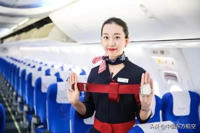 飞机怎么坐得久,飞机到底怎么坐要注意什么