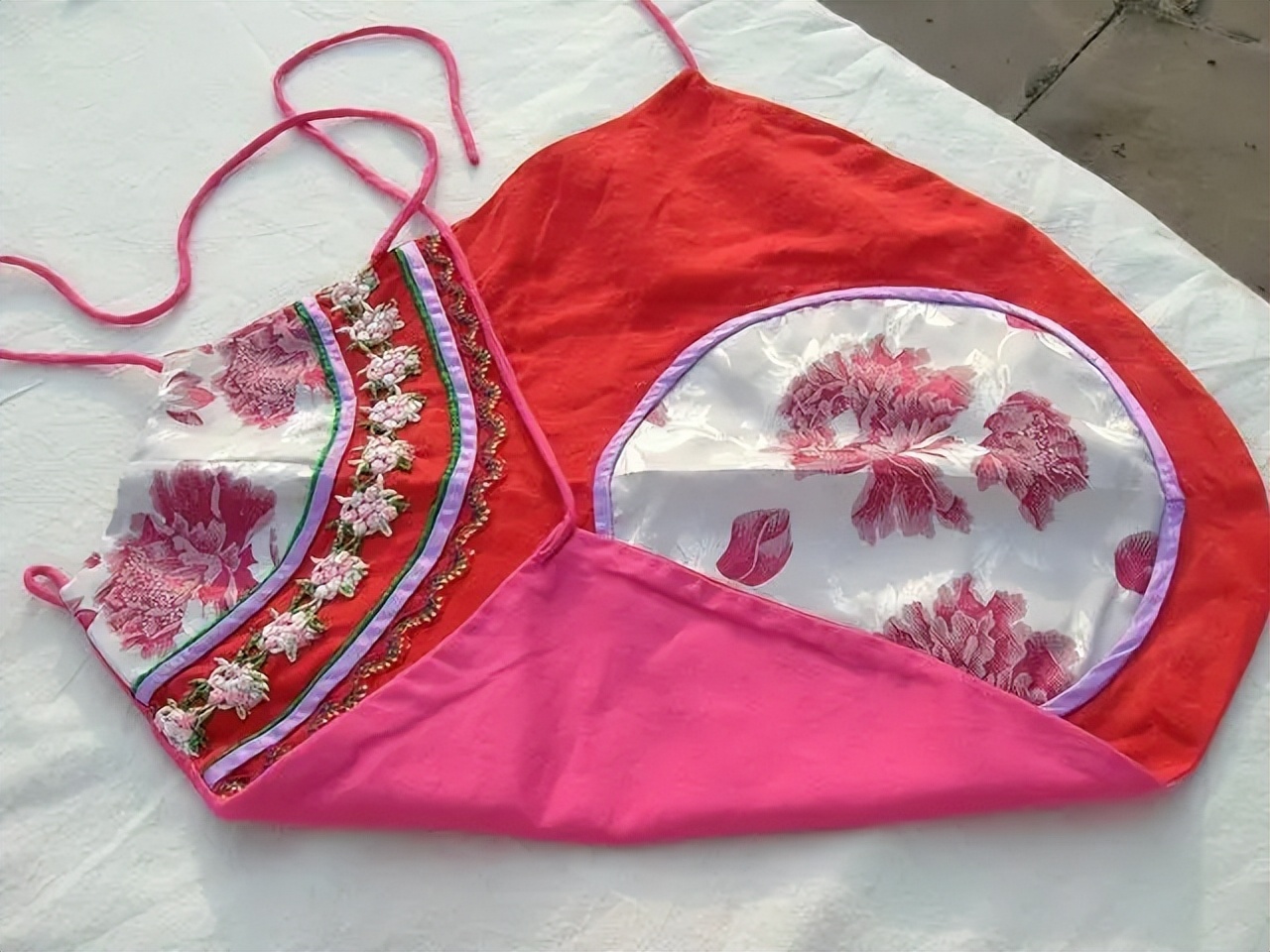 “内衣不穿，活该被*拍偷**！”刻板印象下女性需要的不仅是穿衣自由