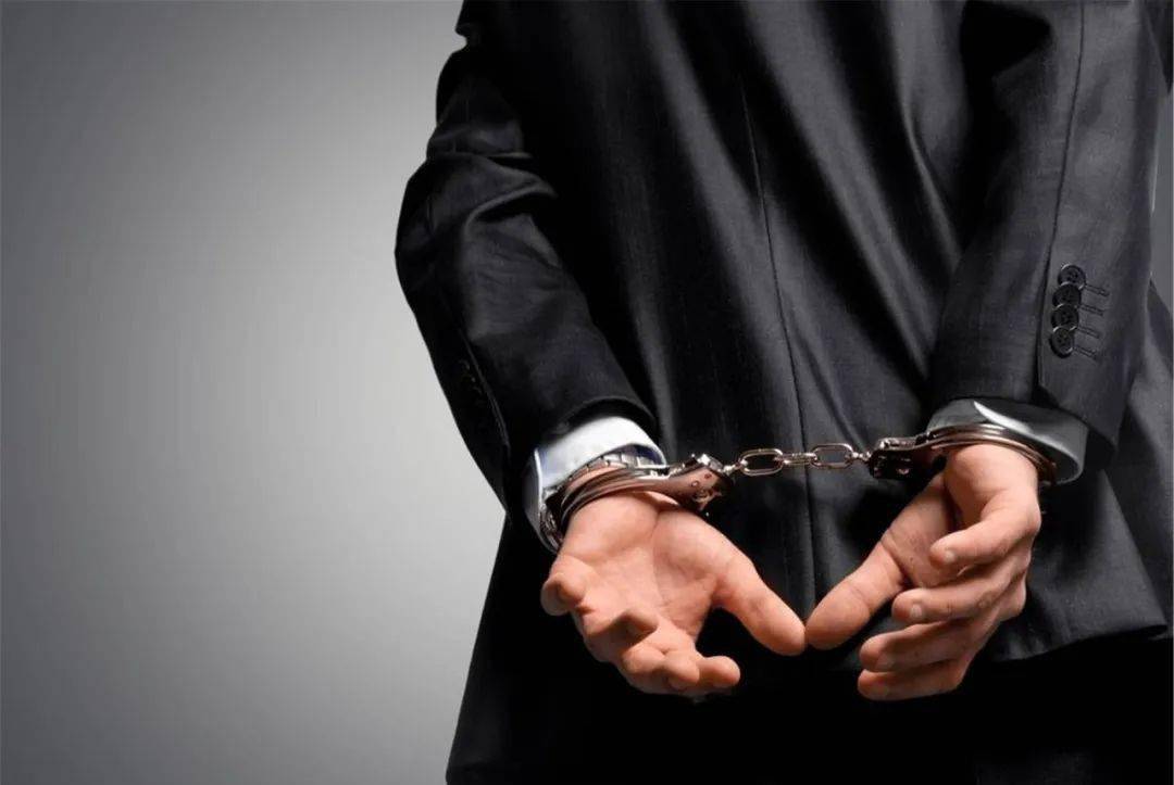 为什么俄罗斯金融寡头会被整治,俄罗斯寡头为什么喜欢去英国