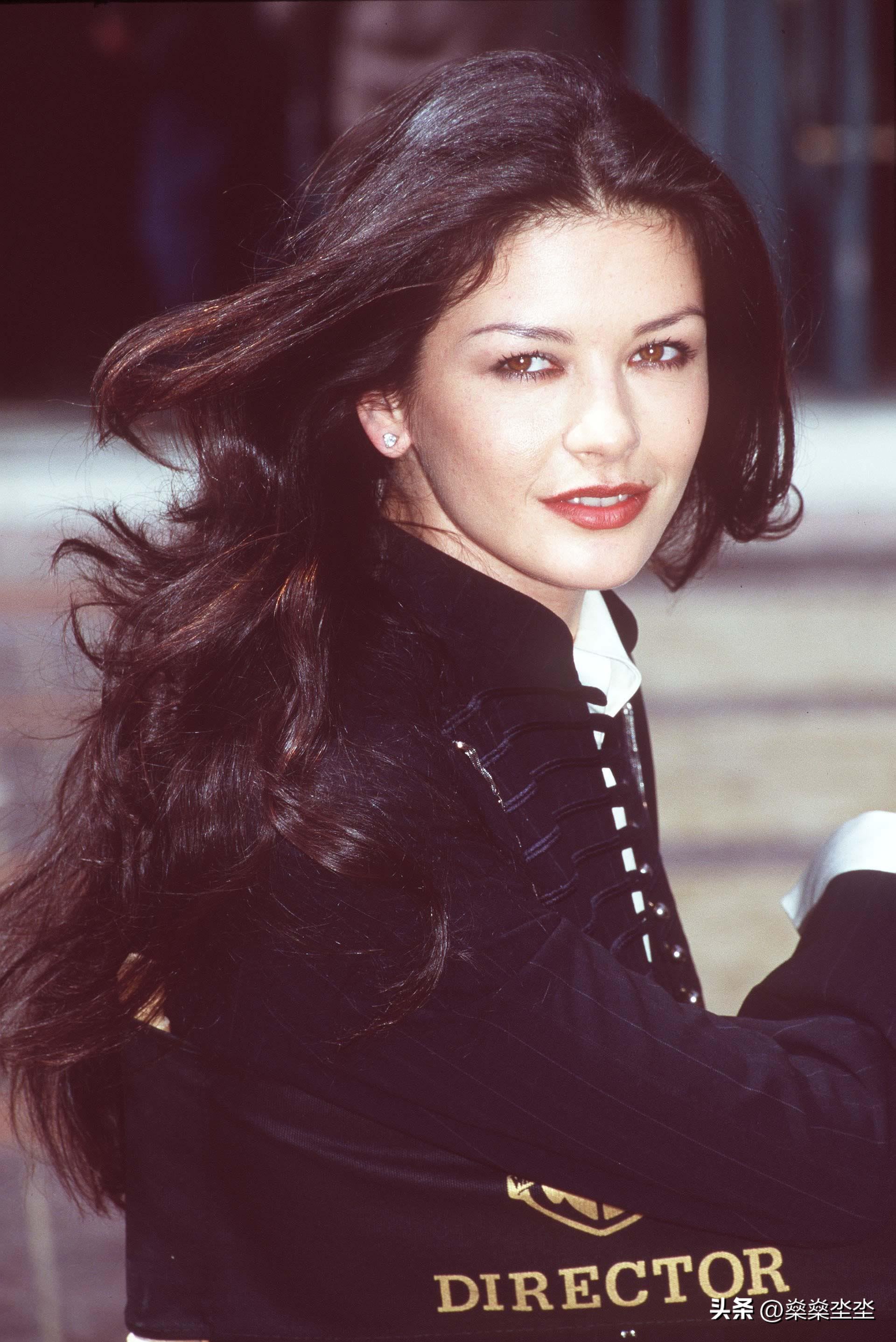 凯瑟琳娜泽塔琼斯绝美剧照,凯瑟琳泽塔琼斯大盗