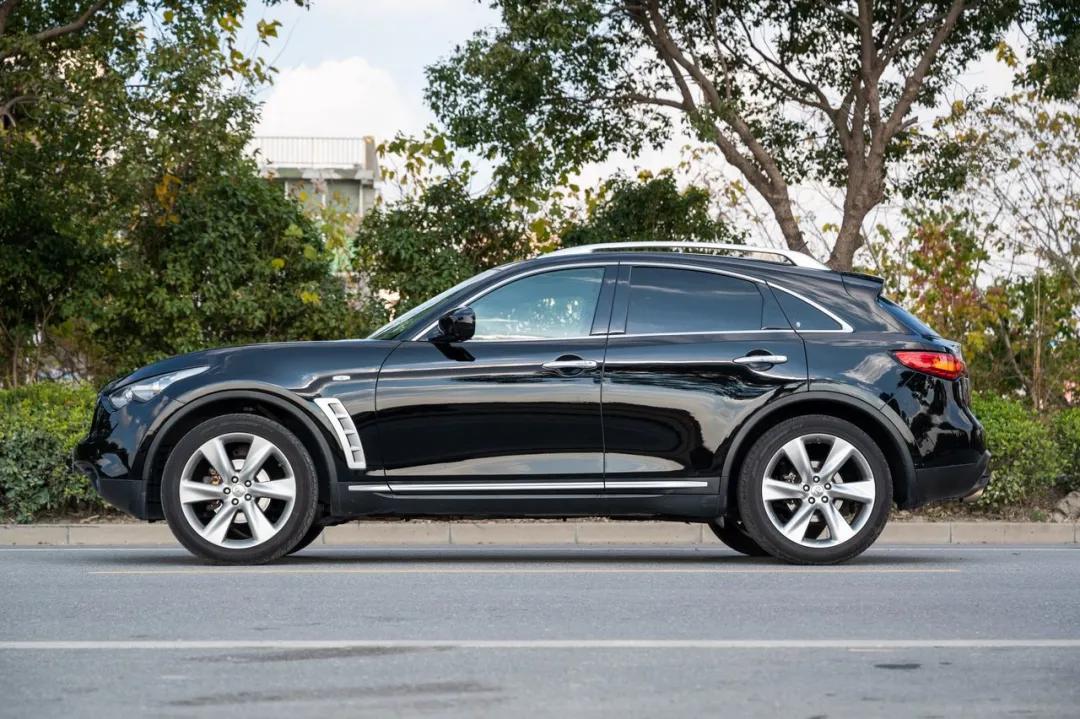 最新到店12款英菲尼迪fx35,买二手英菲尼迪fx35功能介绍