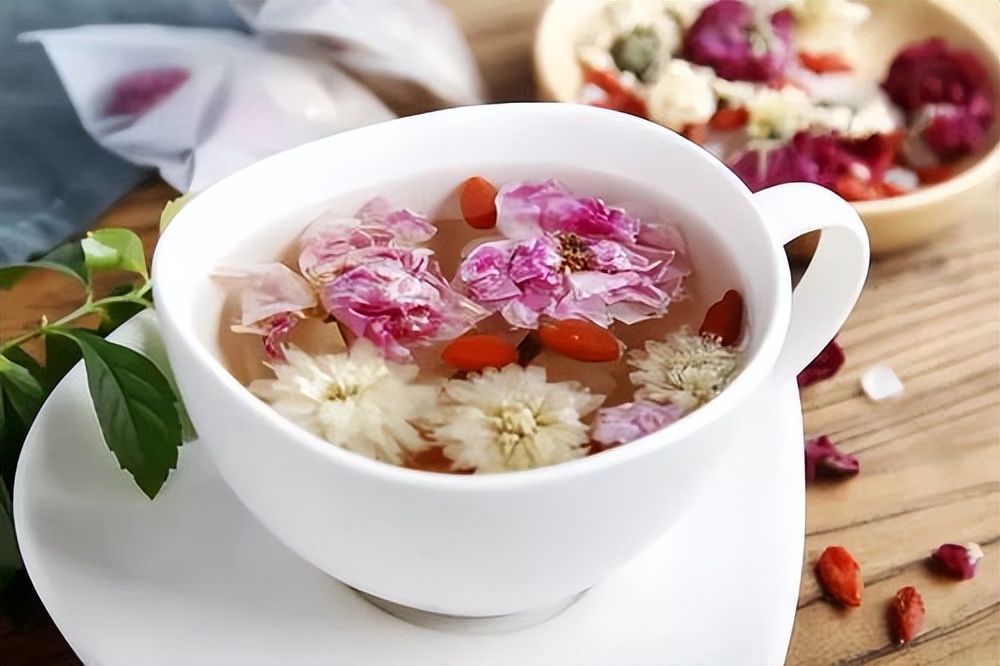 更年期女性的禁忌事项都有什么,女性更年期有9大表现应多吃什么