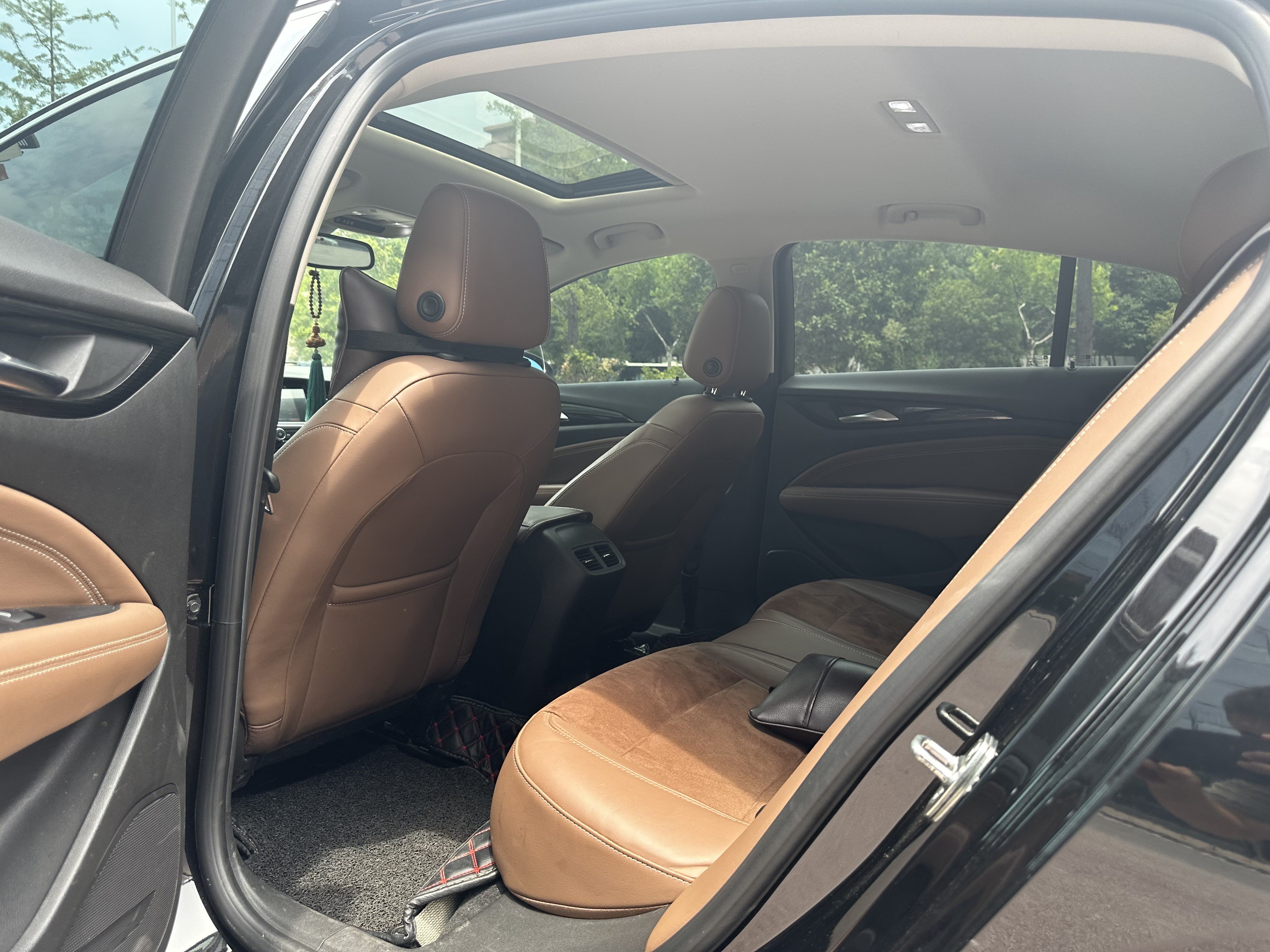 二手车捡漏的便宜车,二手b级车君威17款