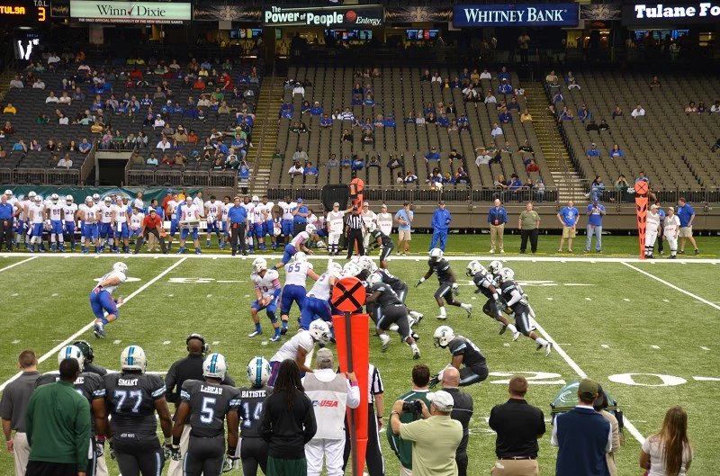 在哪里可以看橄榄球比赛,温哥华看橄榄球比赛