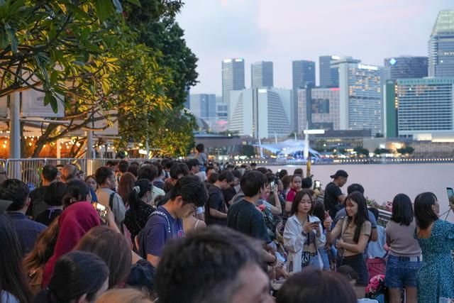 新加坡滨海湾金沙酒店造价多少,新加坡滨海湾金沙酒店白天图片