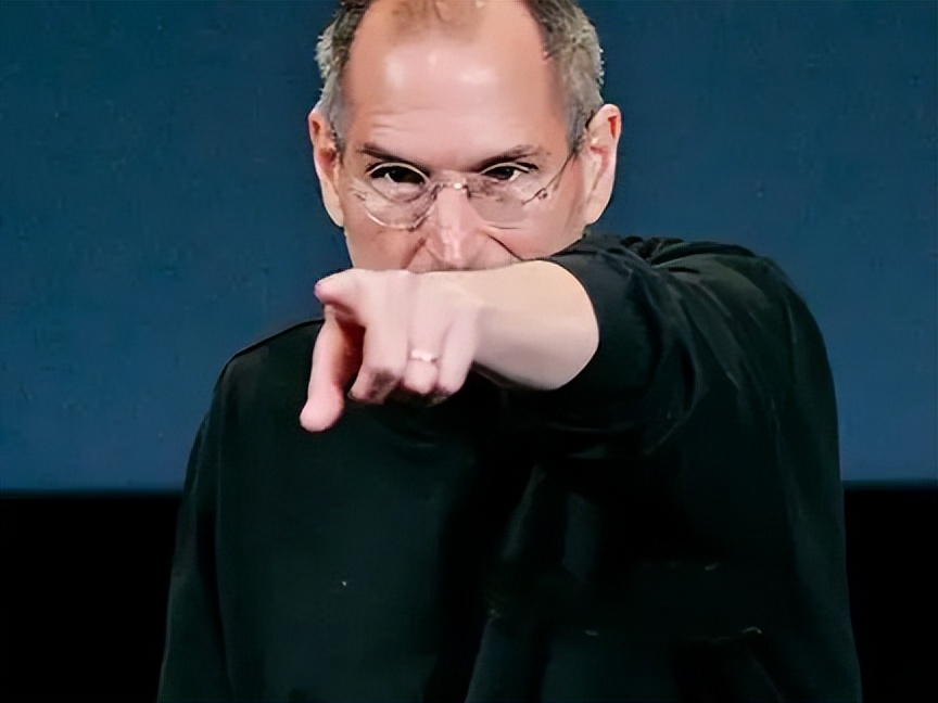 该花多少钱买一部手机,花1万买一台手机