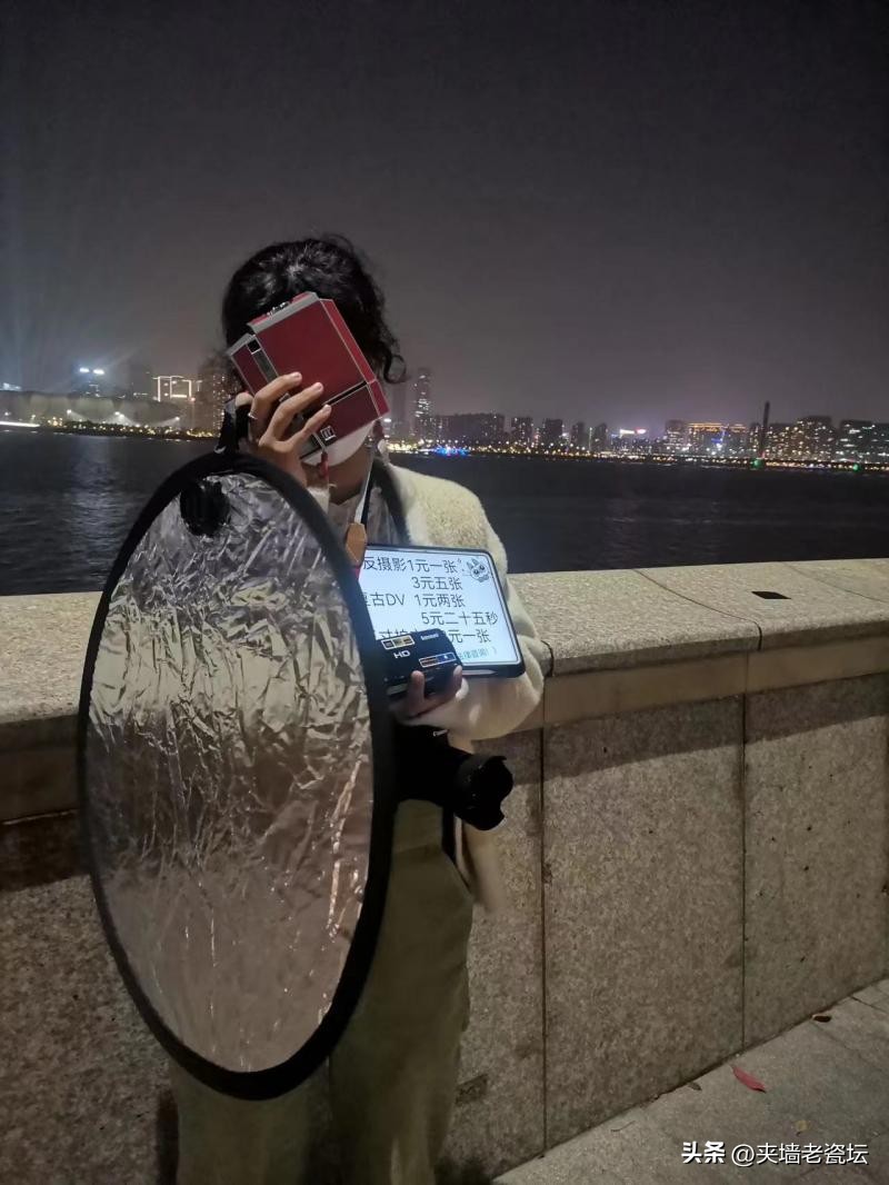 摆摊一个月赚几万的策略,知识付费盈利风向标