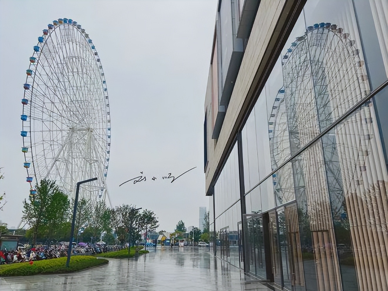 南昌最大的摩天轮十大排名,目前中国最高的摩天轮南昌之星