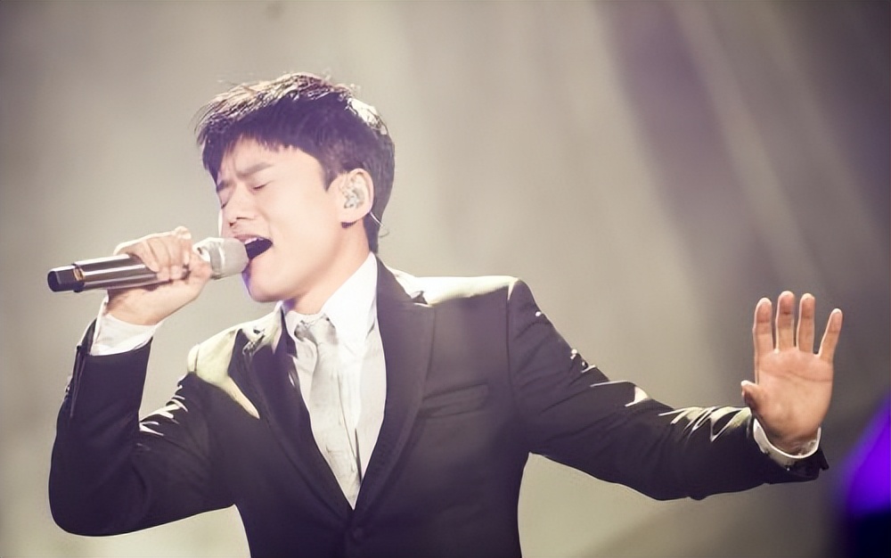 高音王子张杰,华语乐坛公认的Live王,却被质疑唱功不如华晨宇