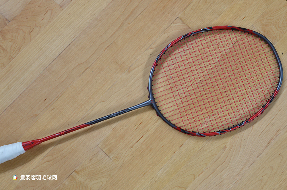 尤尼克斯羽毛球球拍弓箭11测评,尤尼克斯弓箭11球拍测评