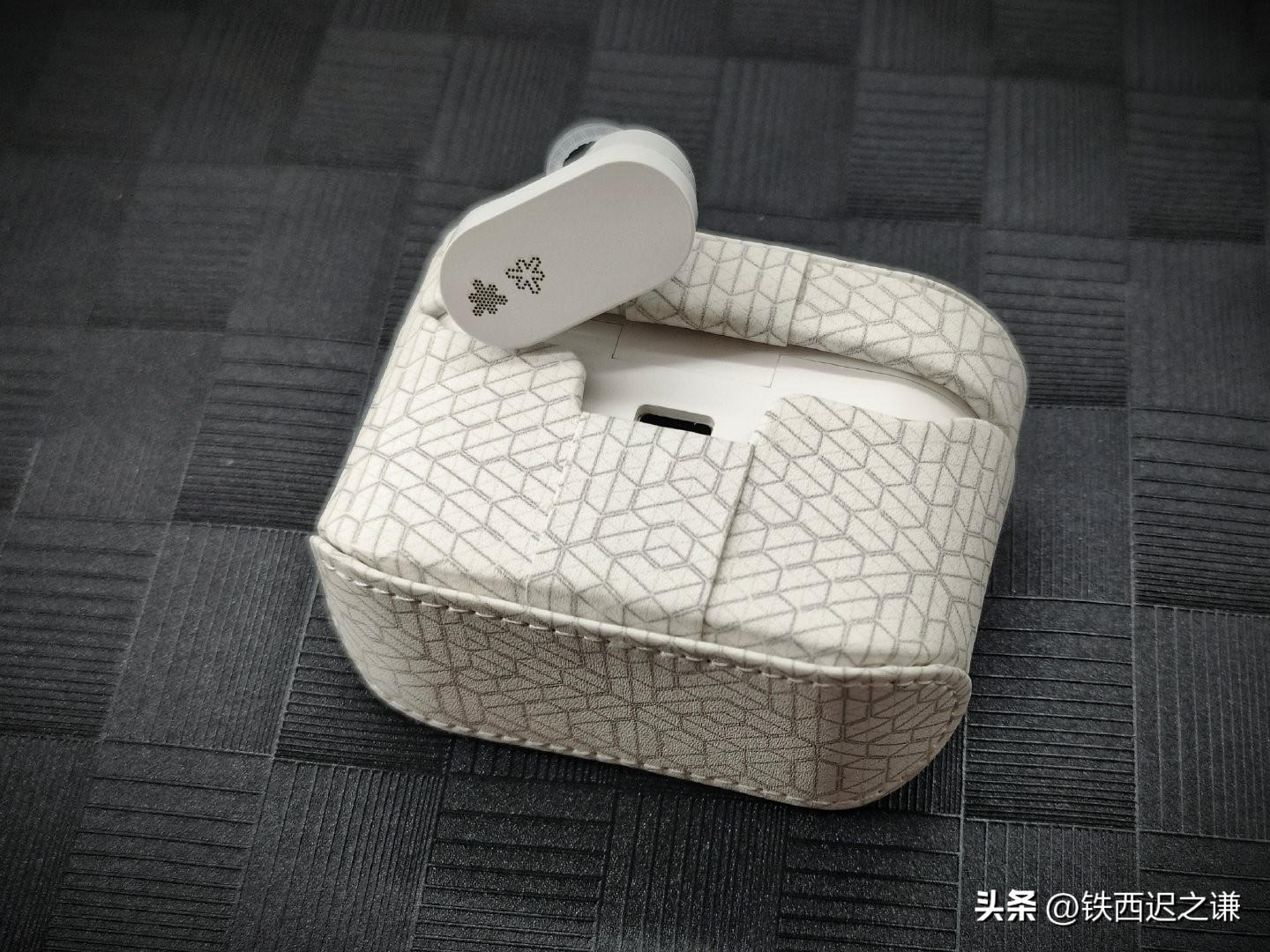 水月雨爱丽丝试听,水月雨aria耳机测评