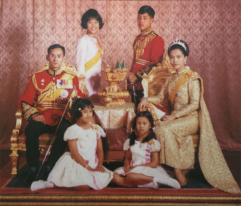 泰国王后诗丽吉钻石王冠,泰国国王皇冠