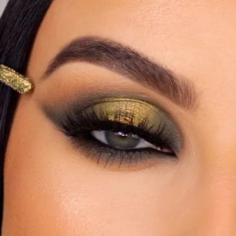 变色龙眼影大牌,银色变色龙眼影