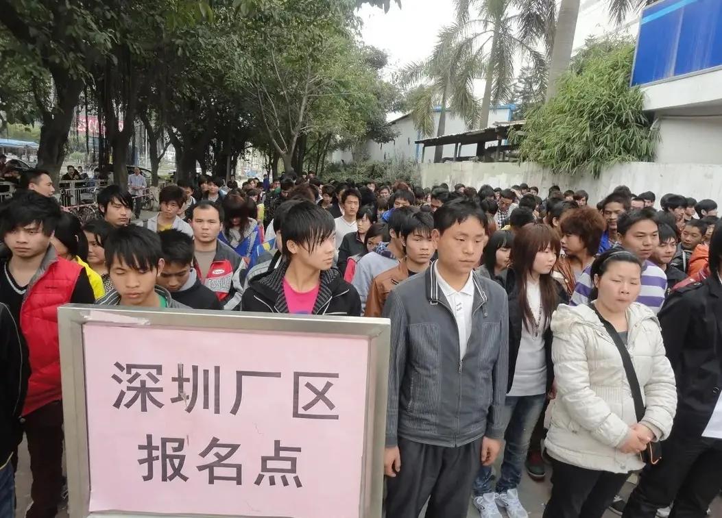 富士康撤走郑州航空港还行吗,郑州富士康航空港区地址