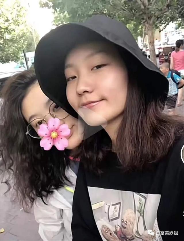 一年涨1000万粉丝的网红,19年瞬间涨粉1000万的网红