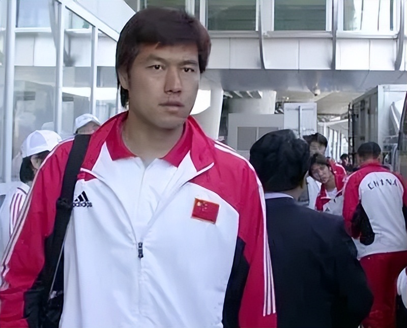 踢假球被处罚降级,踢假球被判10年