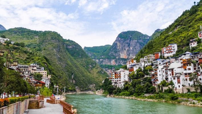 宄¤胺鍦ㄥ煄甯傞噷闈㈢殑鏅偣,杩欎簺鍩庡競鍛ㄨ竟绉樺钘忎笉浣忎簡