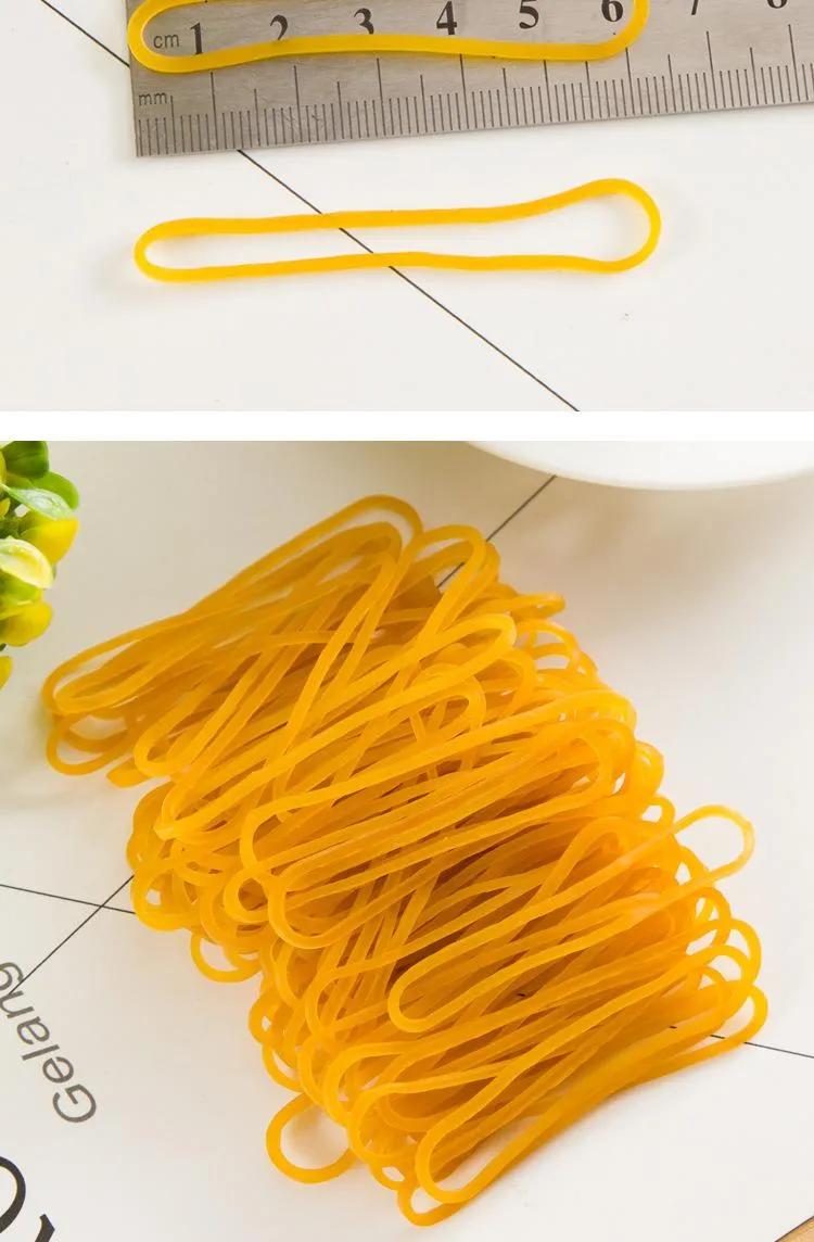 皮筯的玩法多种多样，胜利者挂在腰者*威示**，大阿姨从不徇私多给我