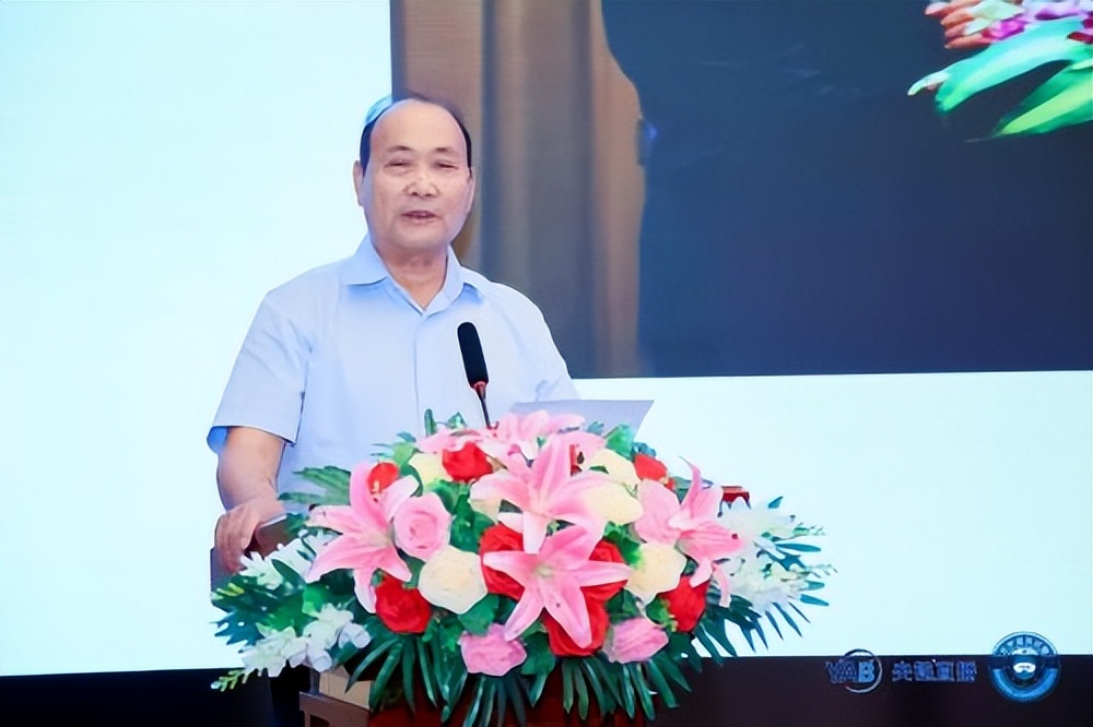 元宇宙产业委一届二次全会召开同步举办共享大会和全球元宇宙大会