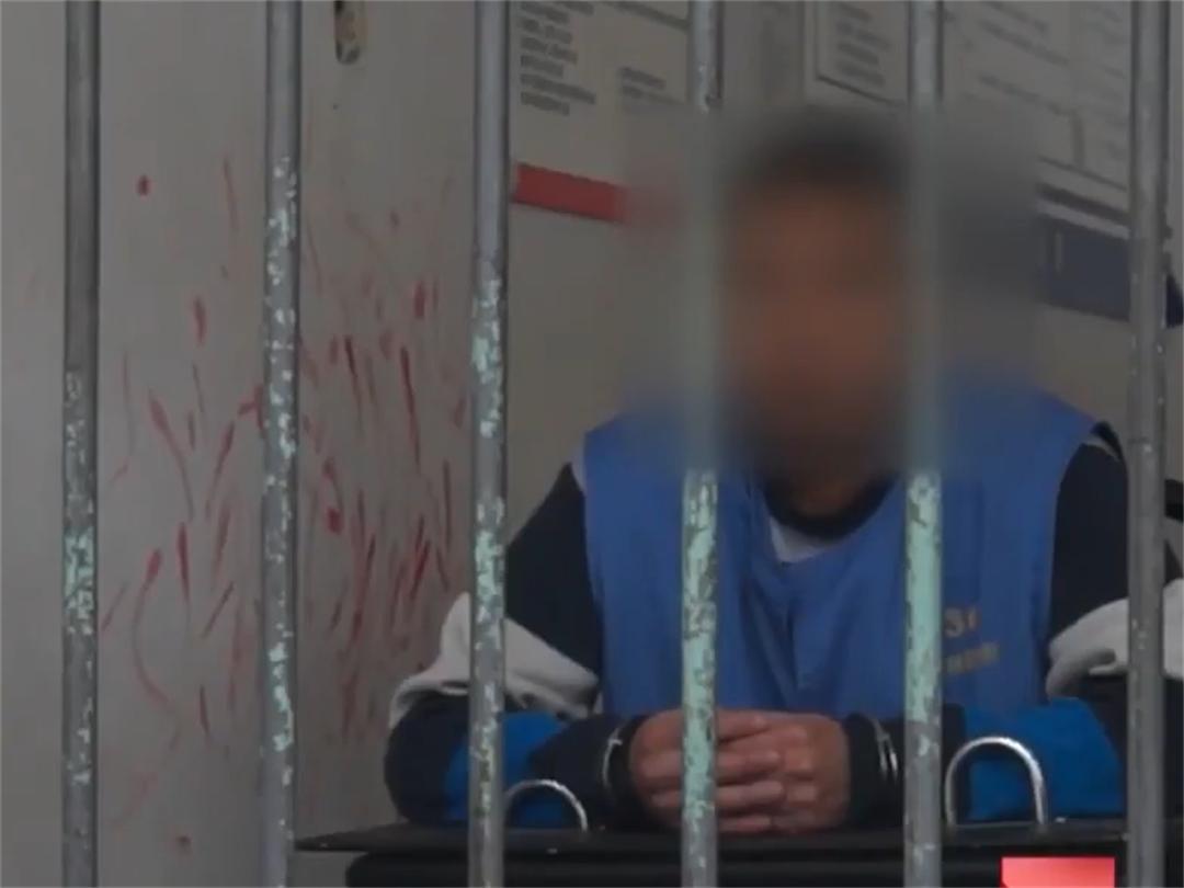 60澶氬瞾鑰佷汉杞借揣琚氦璀︽姄鍚庣画,鑰佷汉鎷栧甯﹀彛