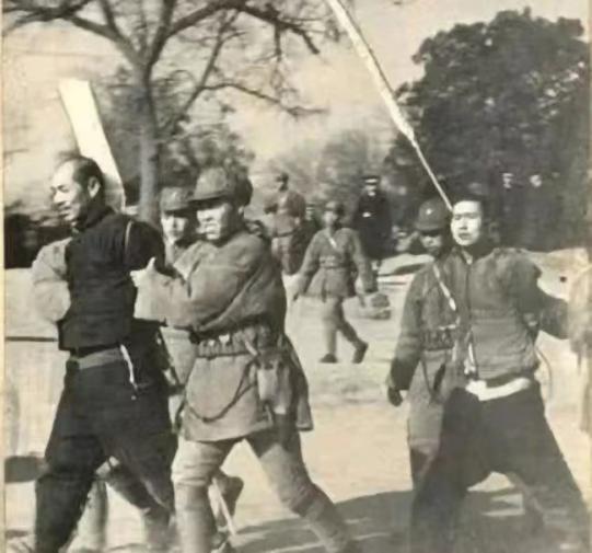 榛勯獏甯傜孩鑹茬邯蹇甸,榛勯獏甯傛槸鍚﹀洜榛勯獏鐑堝＋鍛藉悕