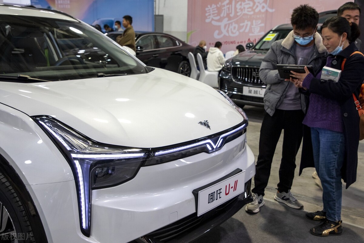 买车子全款好还是车贷划算,怎么办理购车贷款才最省钱