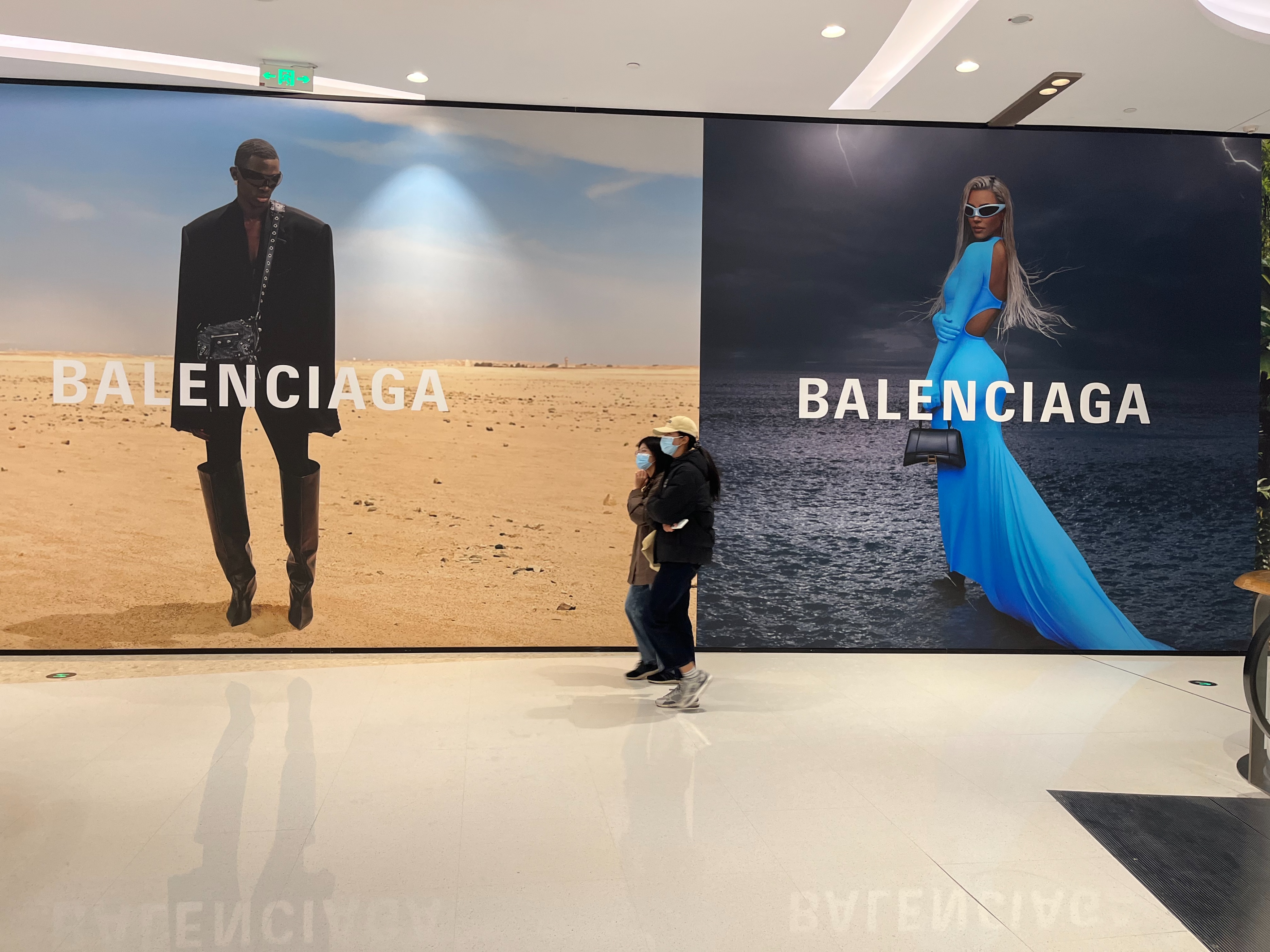 巴黎世家济南首店,巴黎世家落户广州