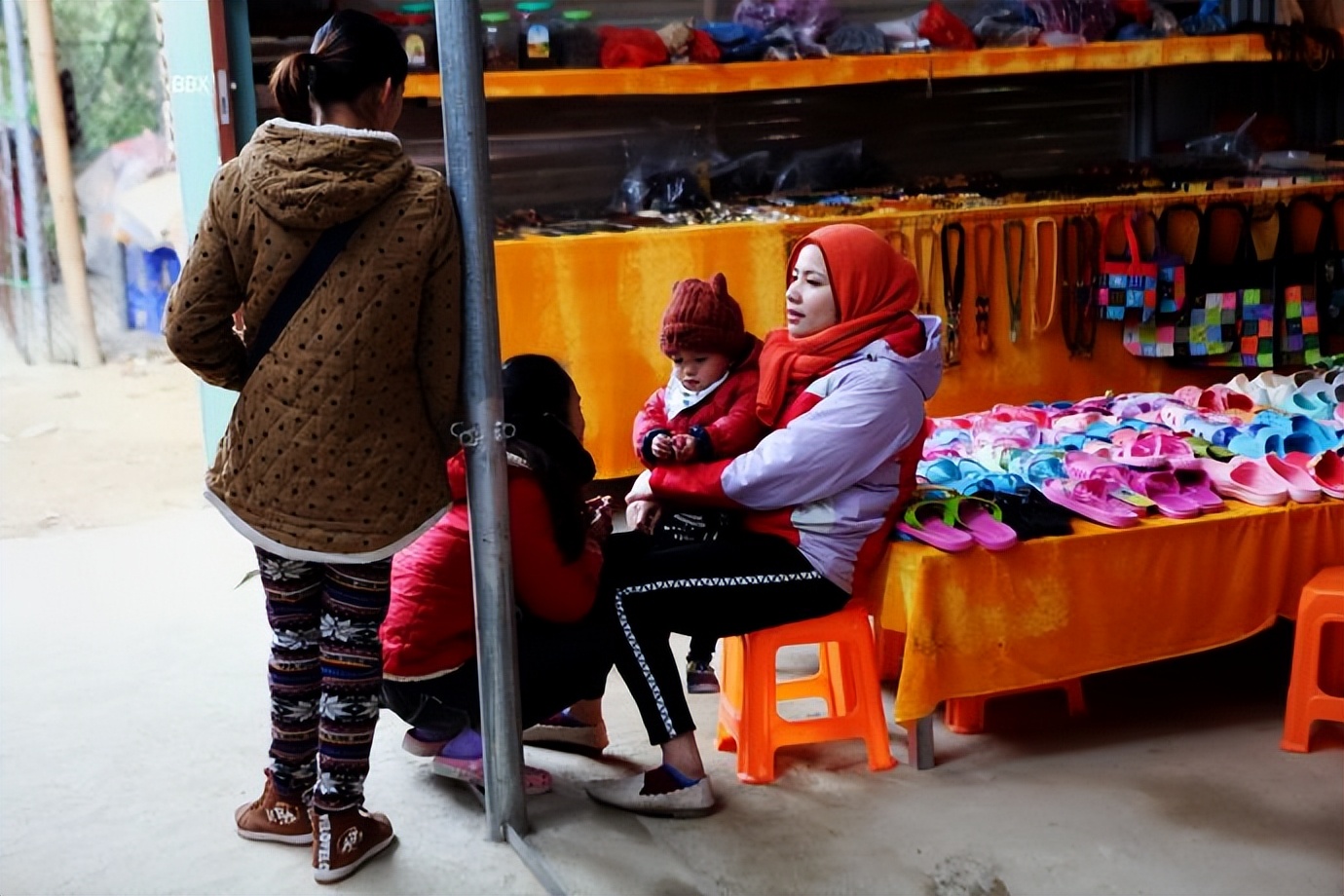 中越边境越南的露天集市,高平集市