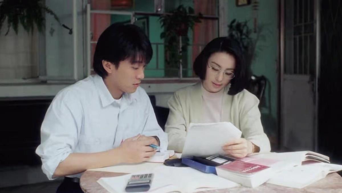 周星驰星爷堪称经典的十部电影,周星驰是哪一部电影开始叫星爷的