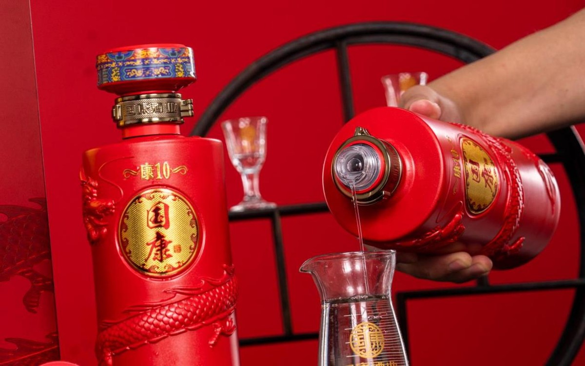 领导退休聚餐敬酒说什么话,领导退休酒桌上怎么说