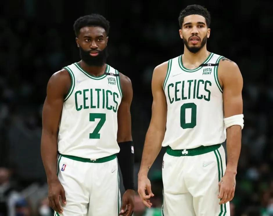 勇士vs凯尔特人g3数据统计,勇士对凯尔特人g3汤普森25分集锦