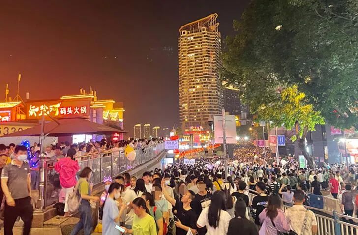 十一长假早已不像你想象中的图片,十一长假壮观景象