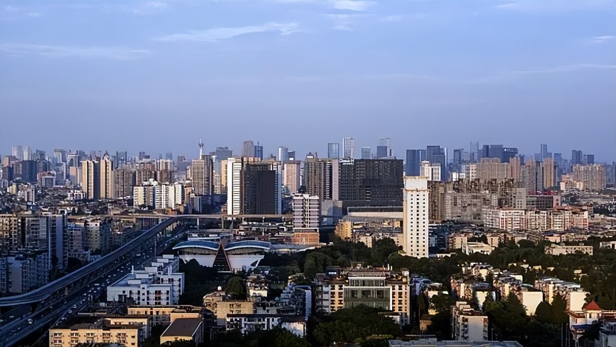 西南大学是985和211吗,西南交大是什么水平的211大学