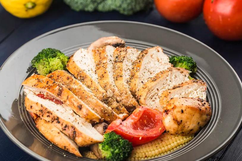 减脂晚餐吃什么掉秤最快食谱,减脂不吃晚餐掉秤慢什么原因