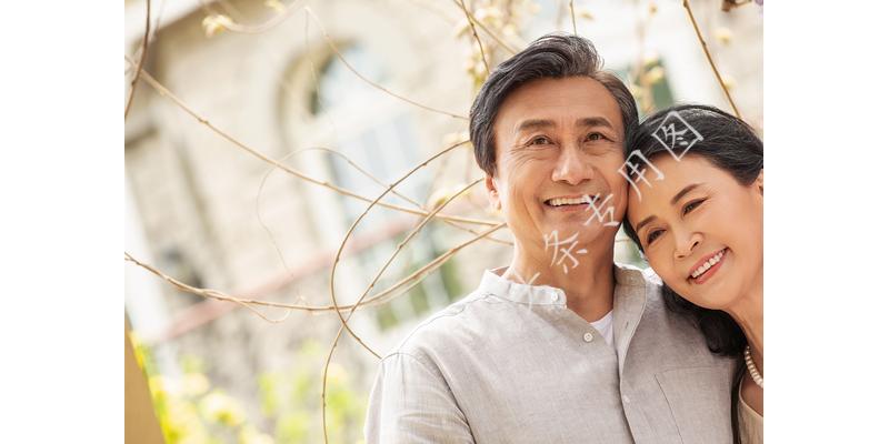 35岁老处女自述：嫁给48岁大哥，每到深夜，才懂得做女人的幸福！