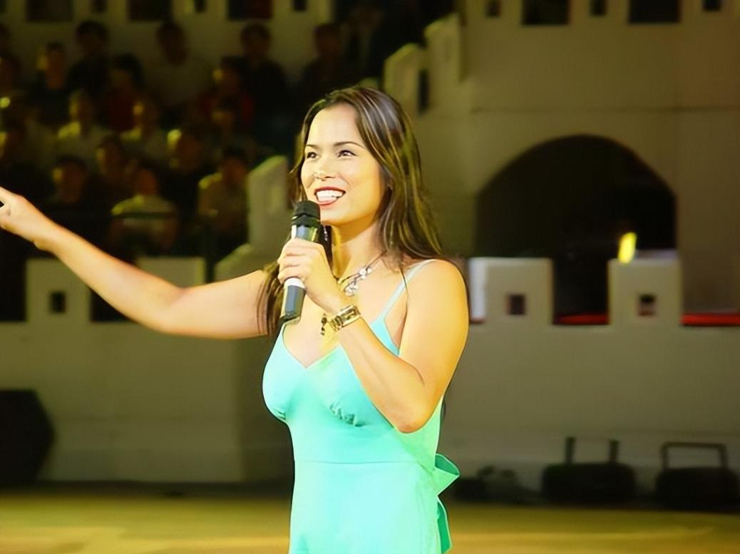 韦唯和前夫离婚多少年,韦唯与老公离婚原因