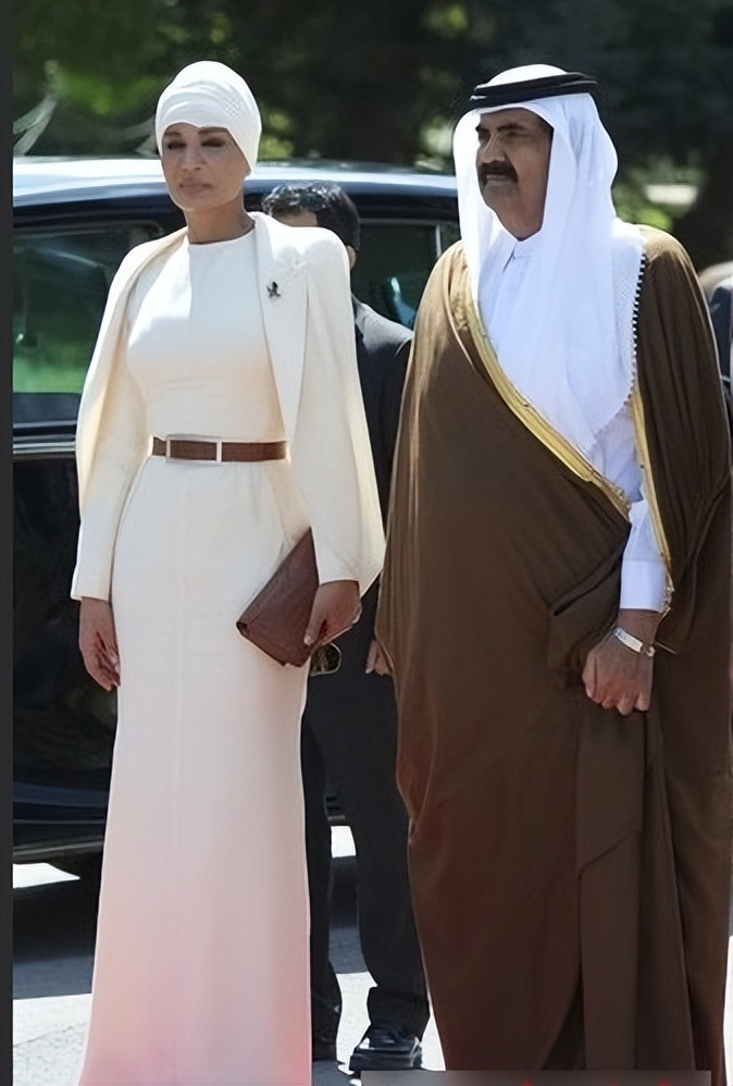 卡塔尔世界杯2200亿,卡塔尔办世界杯中国能赚多少钱