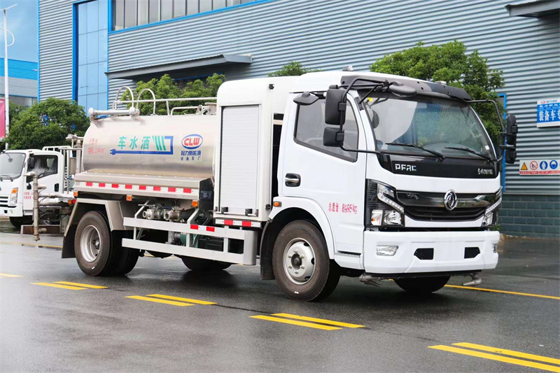 5方电动洒水车直销,纯电洒水车价格