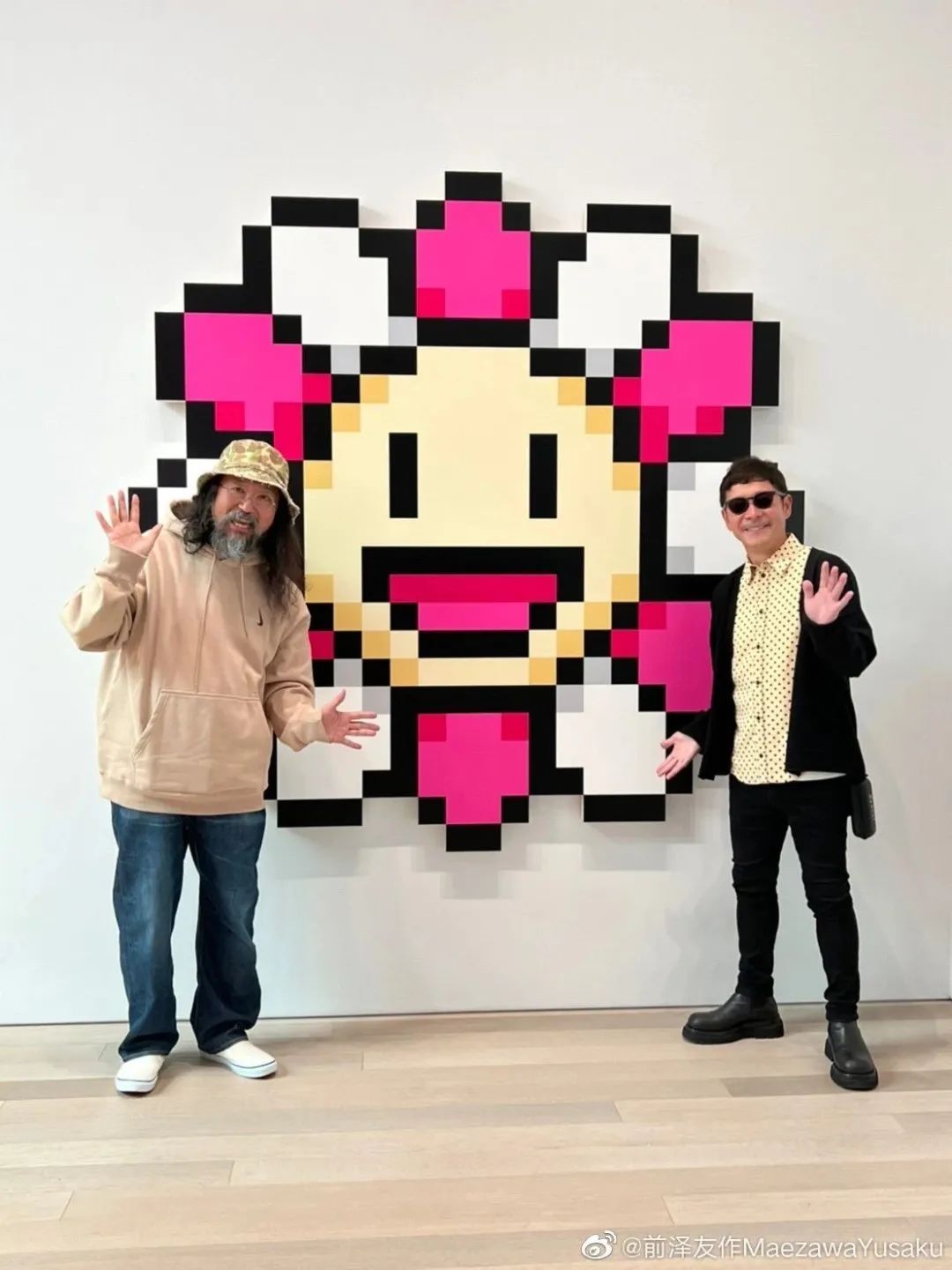 随便花过亿美金请陌生美女上太空，这个富豪目的可不单纯！