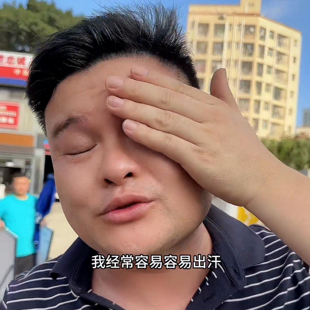 现在摆地摊贴膜赚钱吗,摆摊贴膜一晚能赚多少