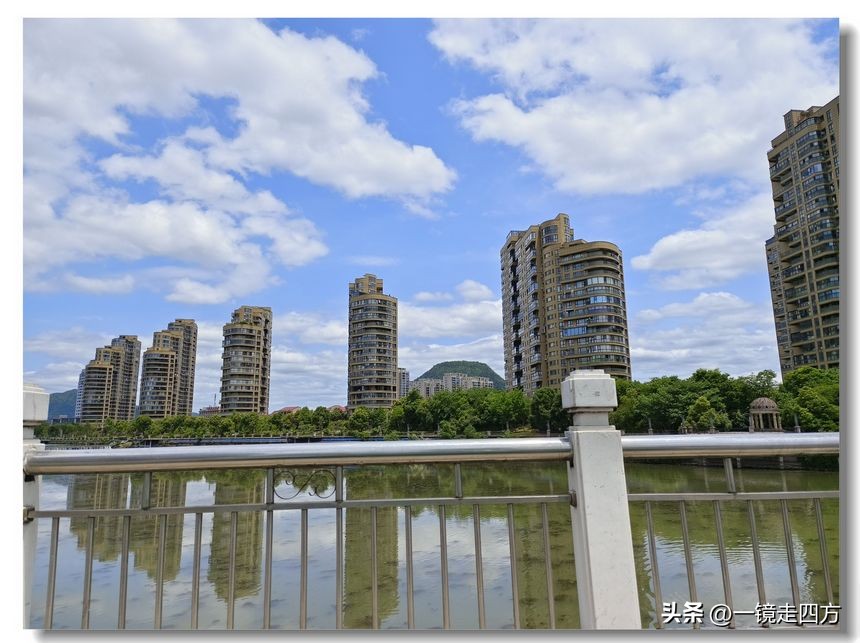 横店影视基地是浙江的还是哪里的,为何横店影视城那么出名