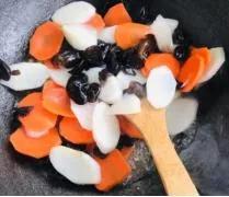 淮山药炒木耳家常做法,山药莲藕炒木耳