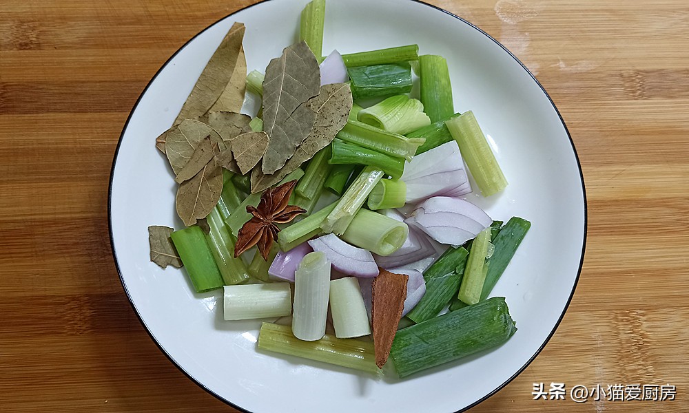 好吃下饭的烧椒酱做法,烧椒辣酱的家常做法四川
